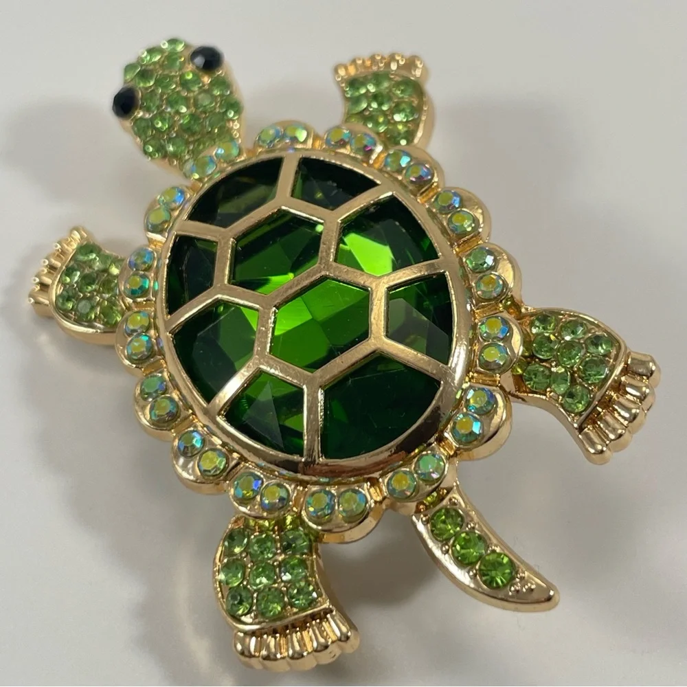 Gold Tone Green Rhinestone Jelly Belly Turtle Brooch Pin Vintage Look Classic